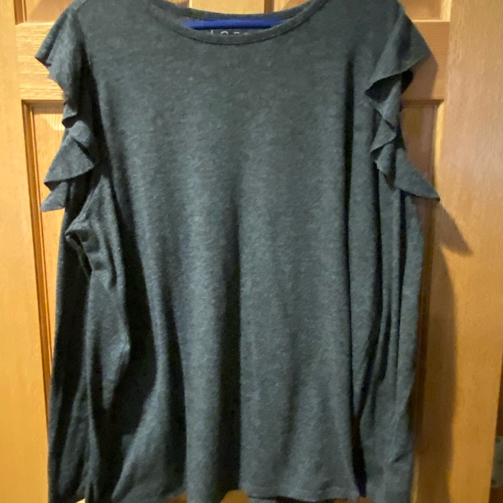 Loft cold shoulder grey top